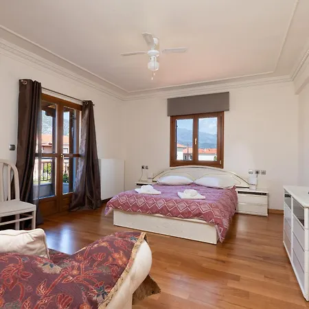 Apartament Christina'S Twin Palm Trees House Agria Zewnętrze zdjęcie
